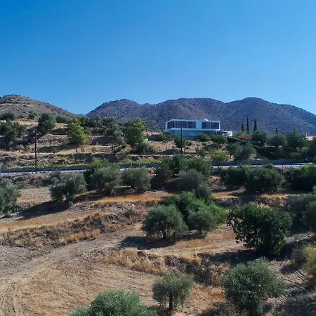 Luxury Villa Pluto Stunning Mountain Views Ora Exterior photo