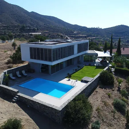 Luxury Villa Pluto Stunning Mountain Views Ora Exterior photo