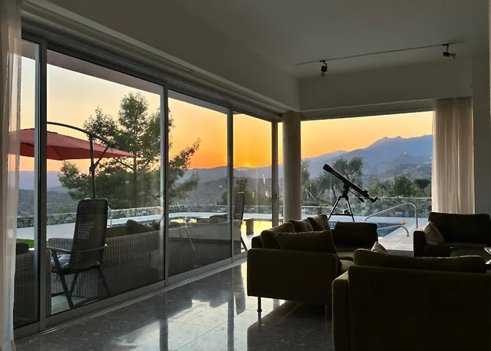 Luxury Villa Pluto Stunning Mountain Views