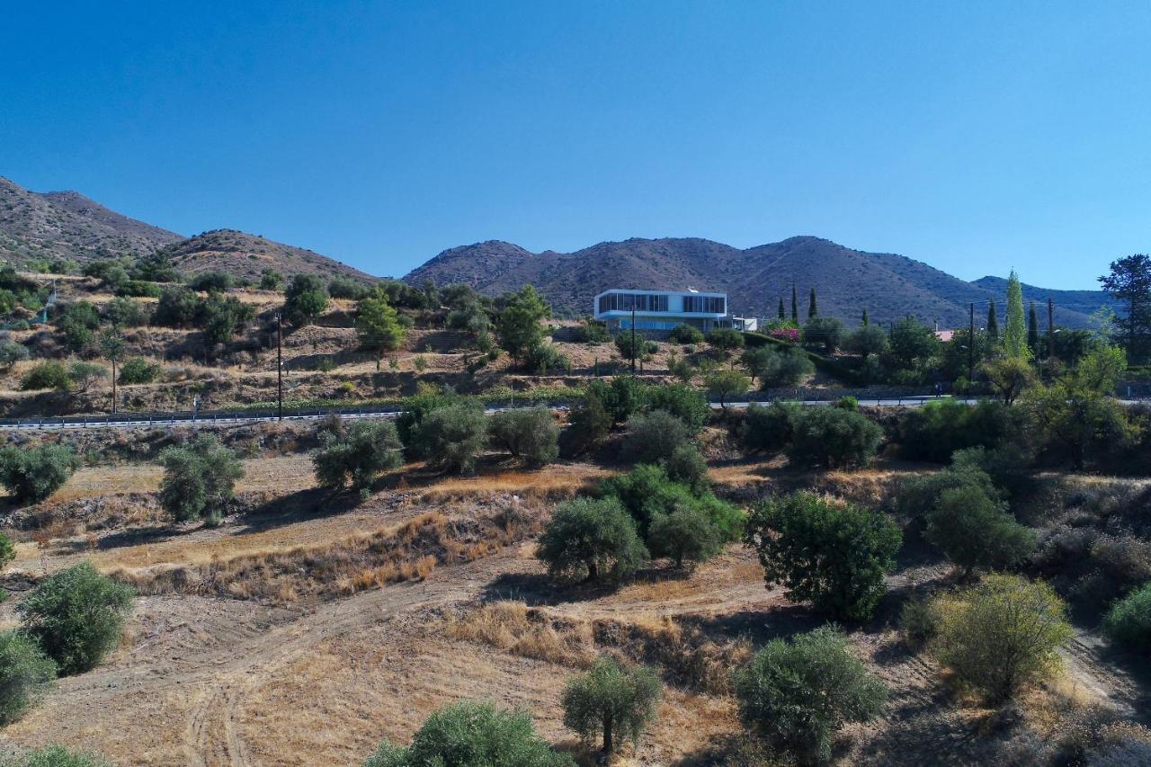 Luxury Pluto Stunning Mountain Views Villa