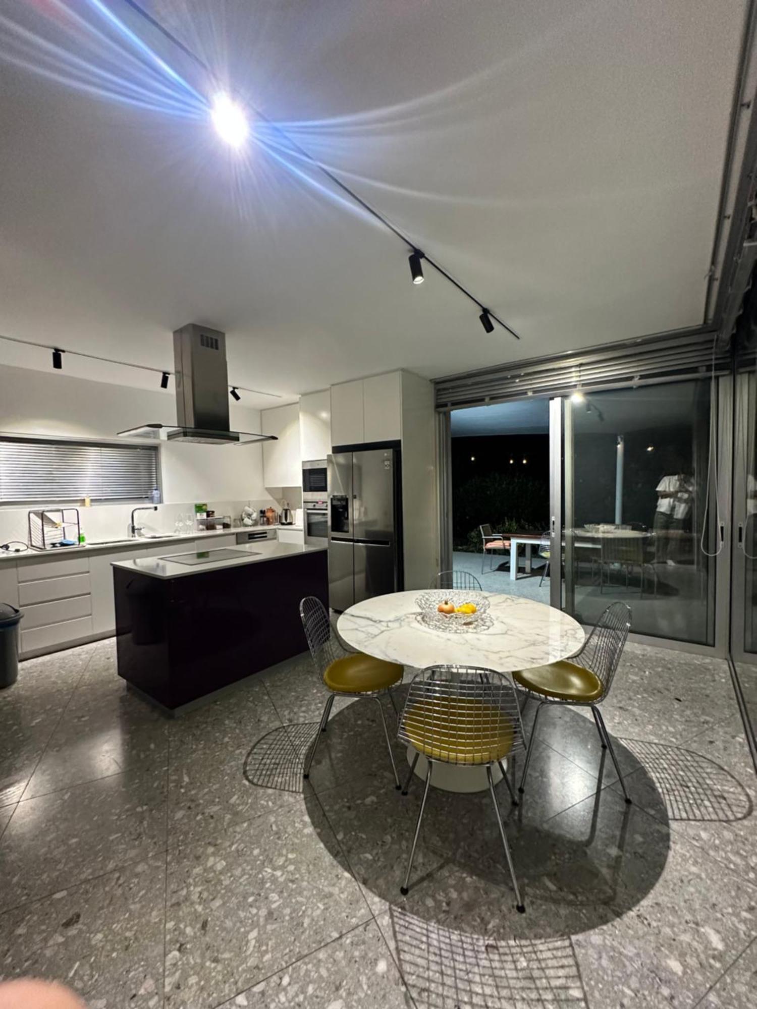 Luxury Pluto Stunning Mountain Views *